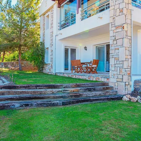 2 Br House With A Fantastic View Of Gümüşlük Daire *
